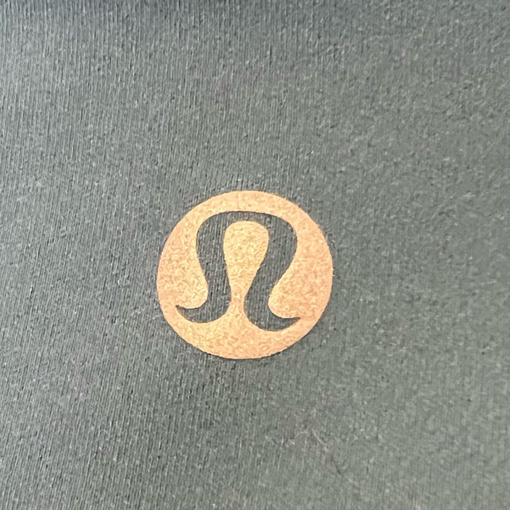 Lululemon In Movement Shorts - Picture 6 of 6
